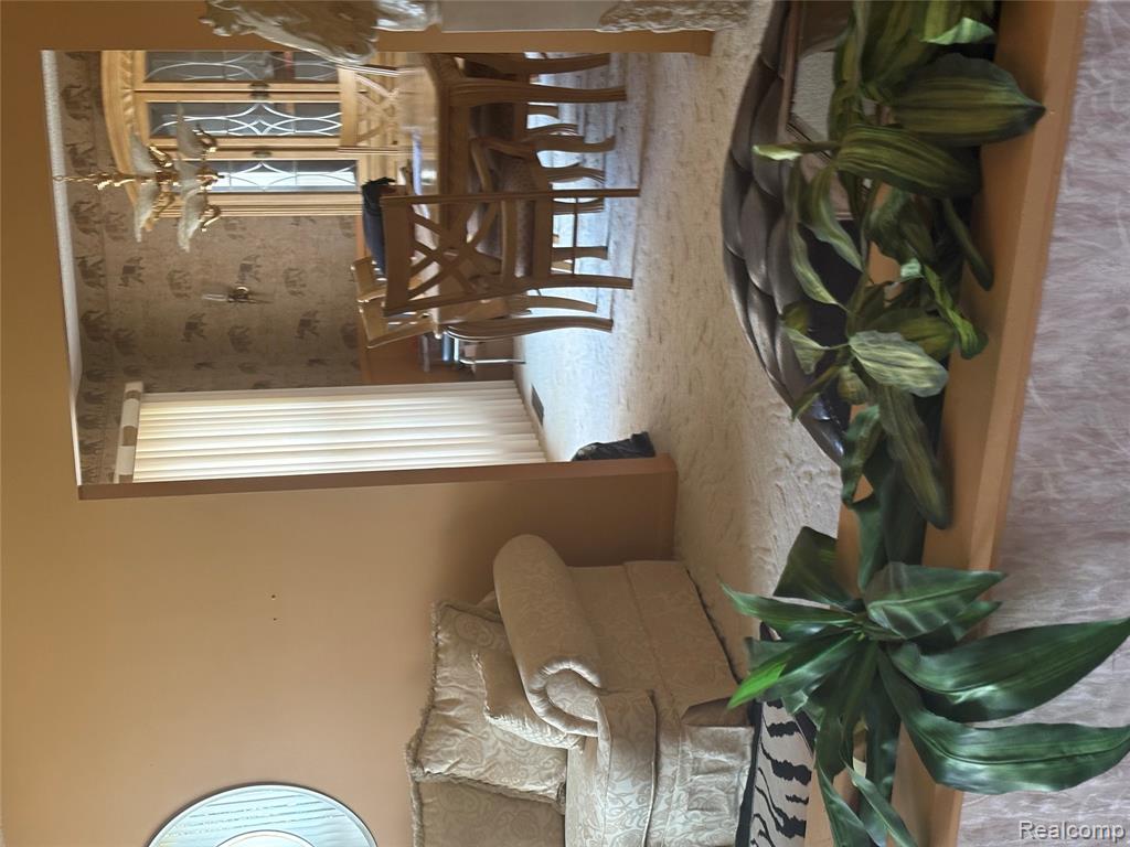 1329 Arrowwood Lane Property Photo 4