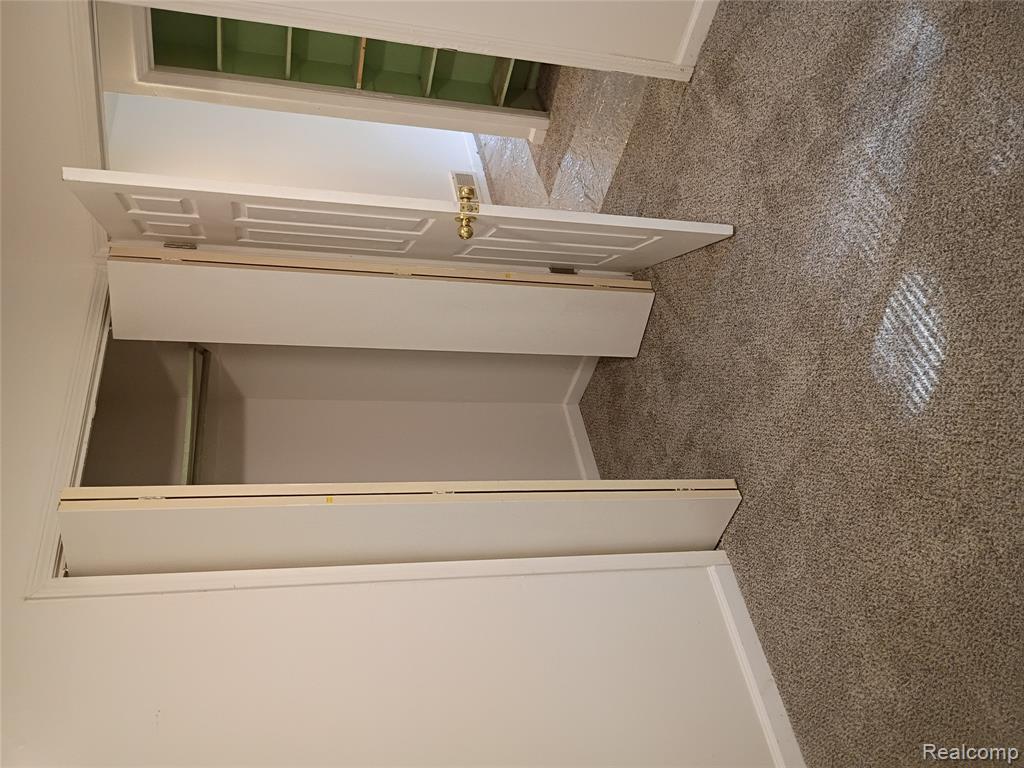 405 W Bundy Avenue Property Photo 10