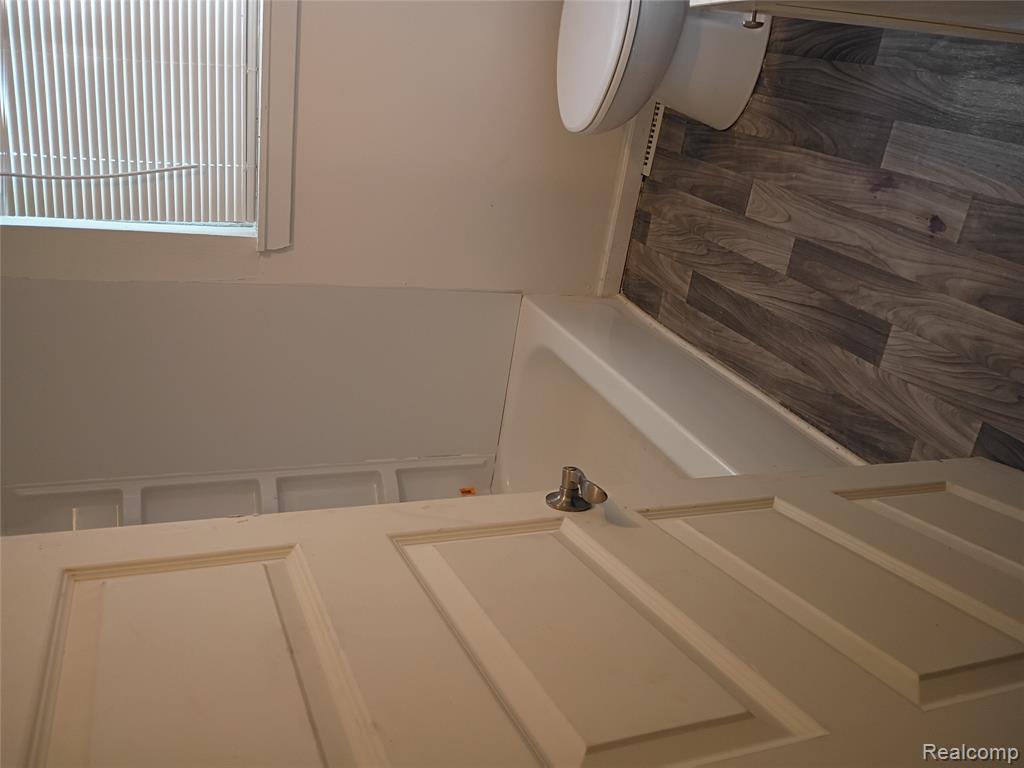 405 W Bundy Avenue Property Photo 12