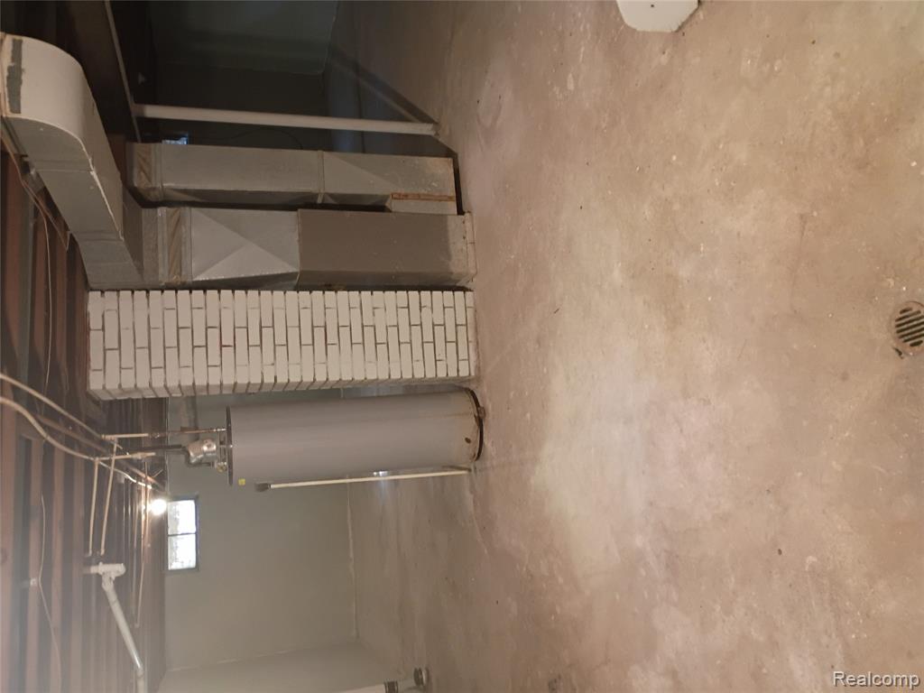 405 W Bundy Avenue Property Photo 19