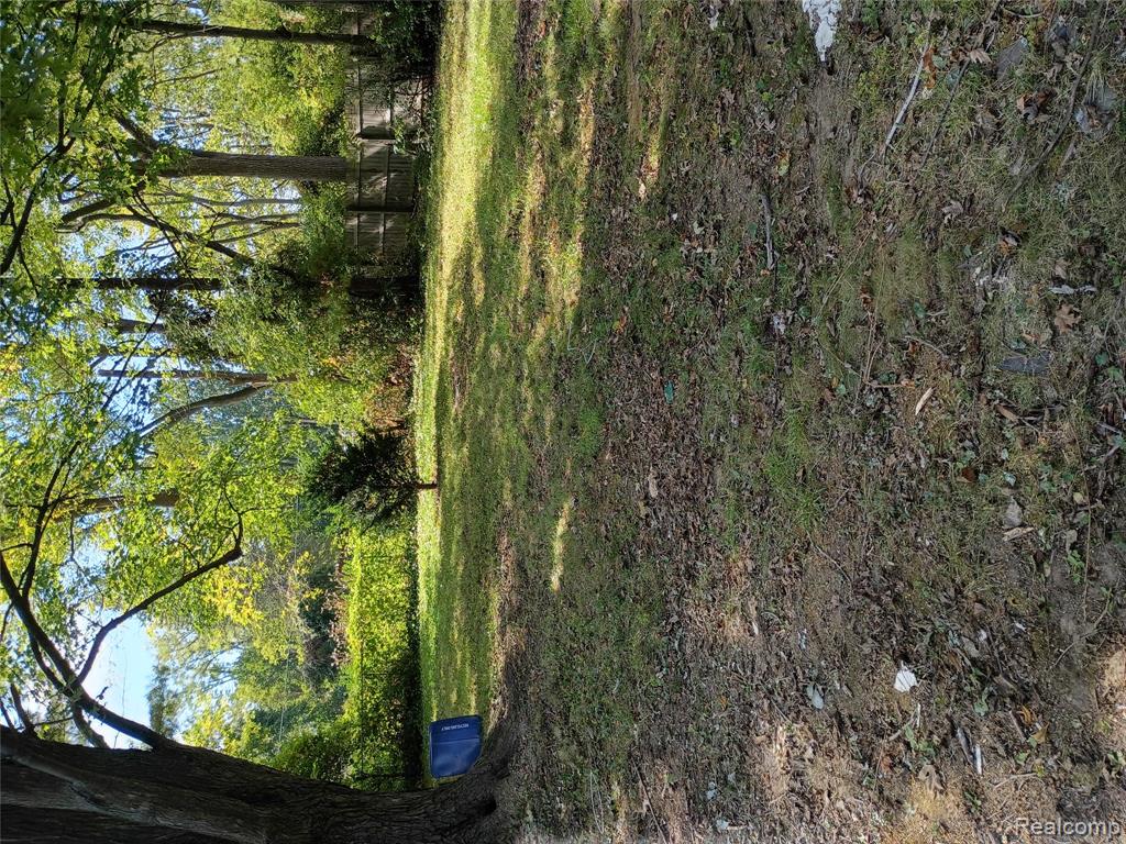 405 W Bundy Avenue Property Photo 21