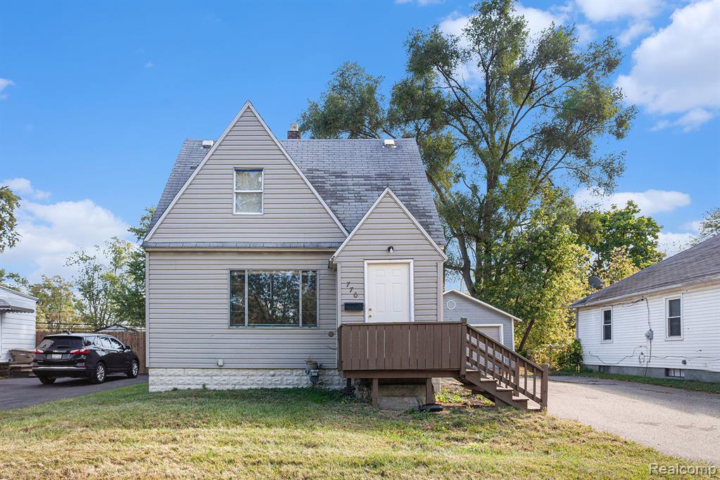 770 Cameron Avenue Property Photo 1