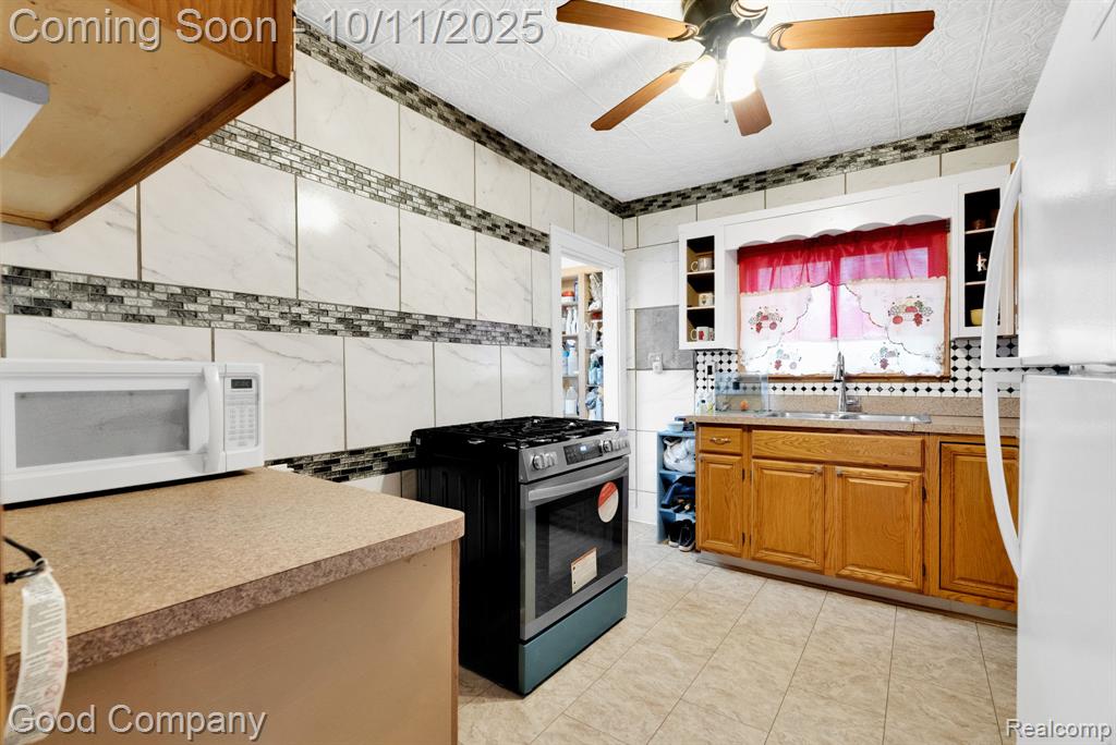 8459 Timken Avenue Property Photo 18