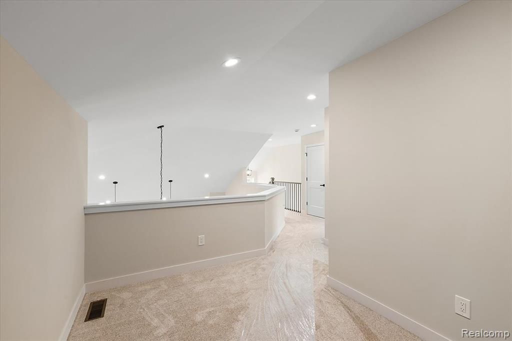 2032 Breckenridge Court Property Photo 34