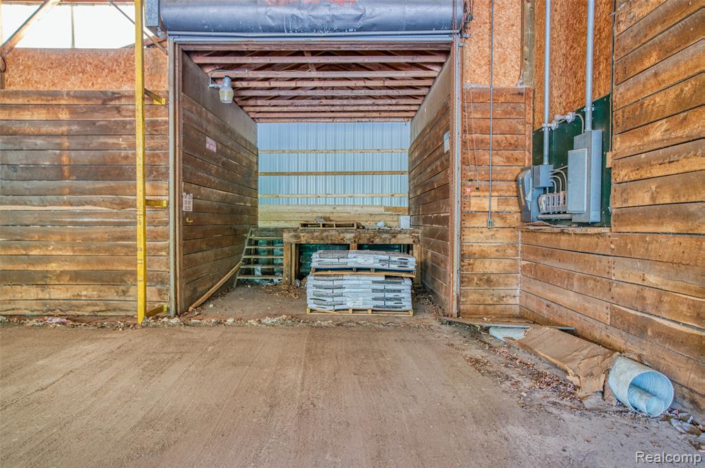 9649 Van Buren Road Property Photo 11