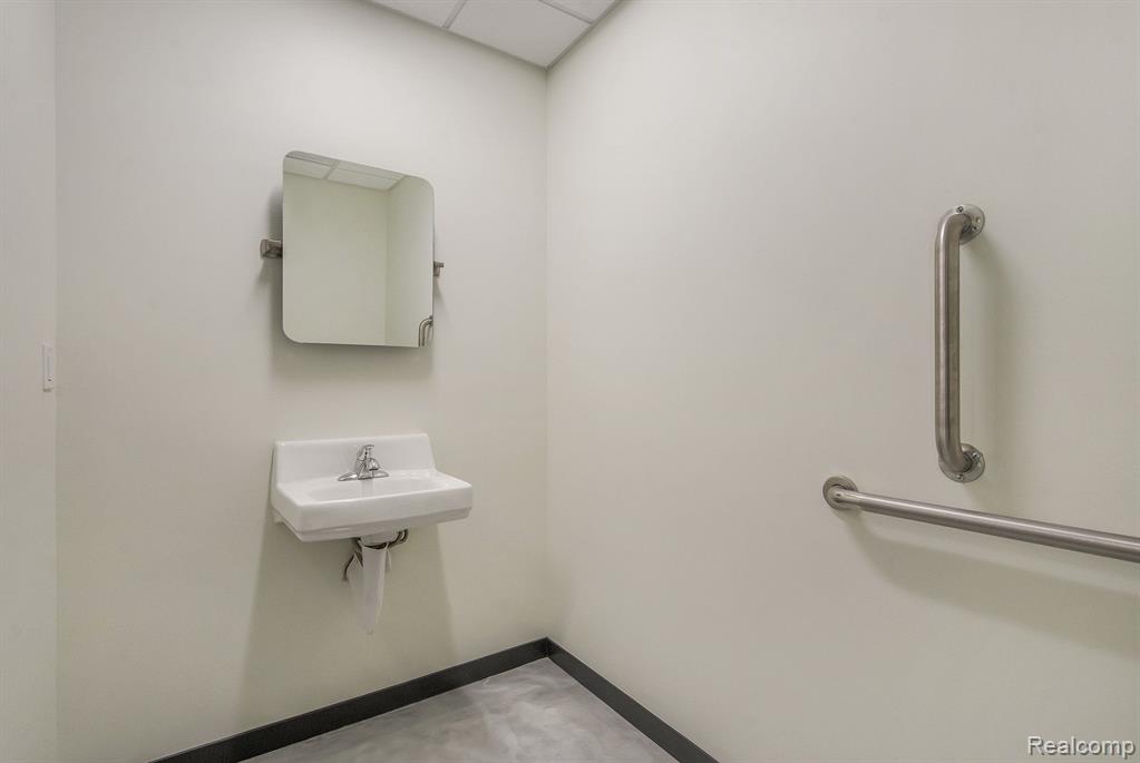 150 Jeffords Property Photo 23