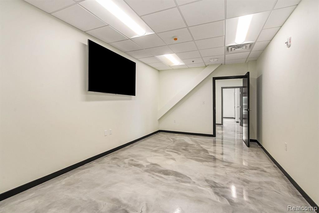 150 Jeffords Property Photo 25