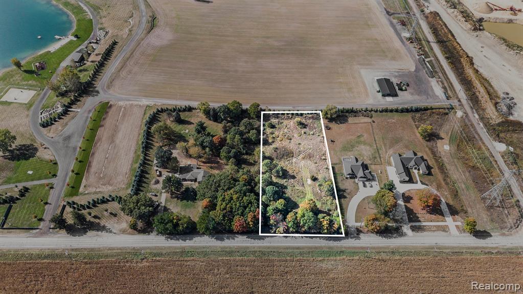 65723 Mound Road Property Photo 1