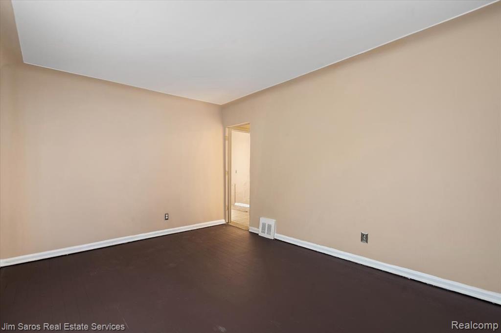 2962 Ewald Circle Property Photo 14