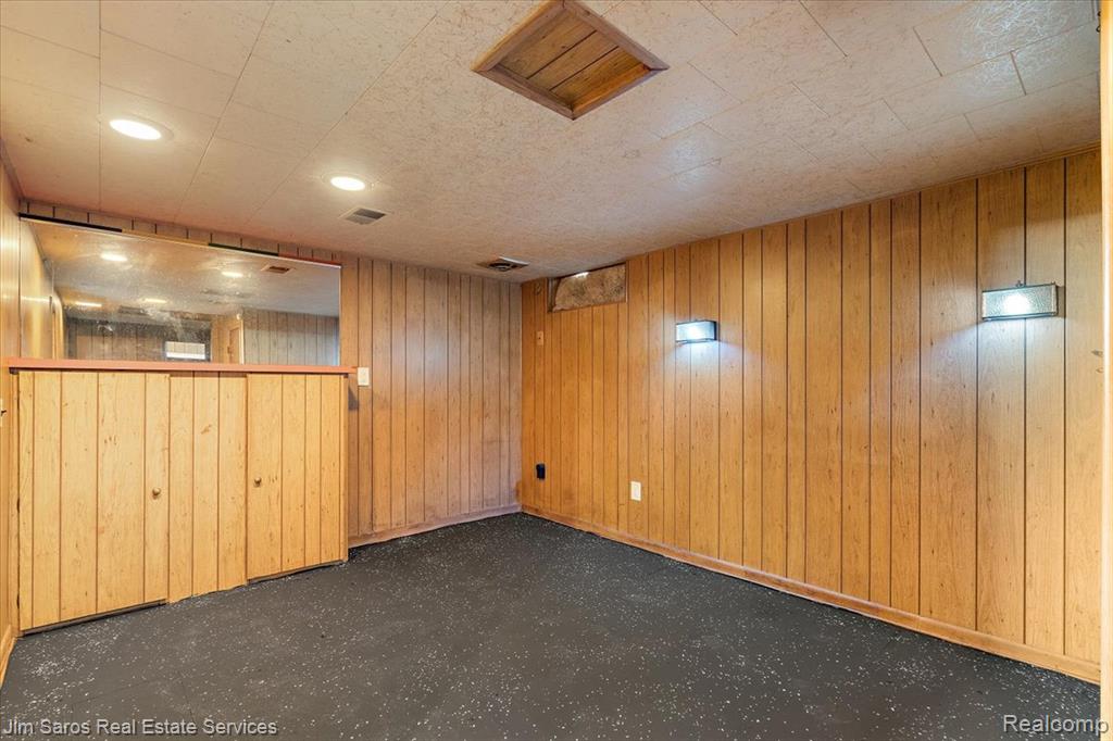 2962 Ewald Circle Property Photo 15