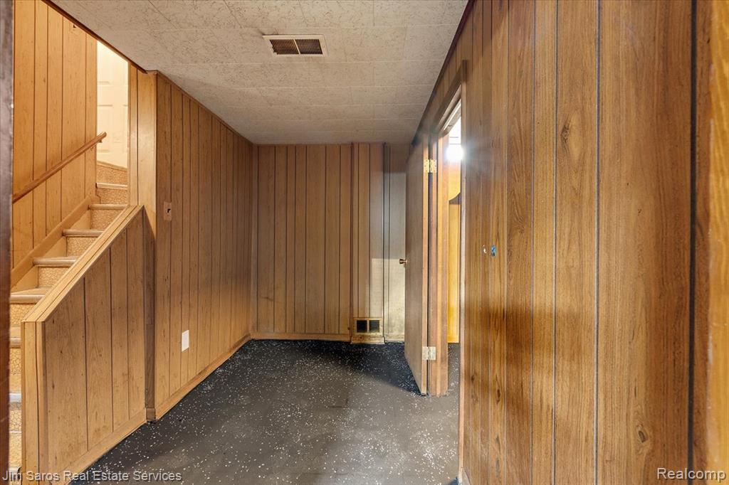 2962 Ewald Circle Property Photo 17