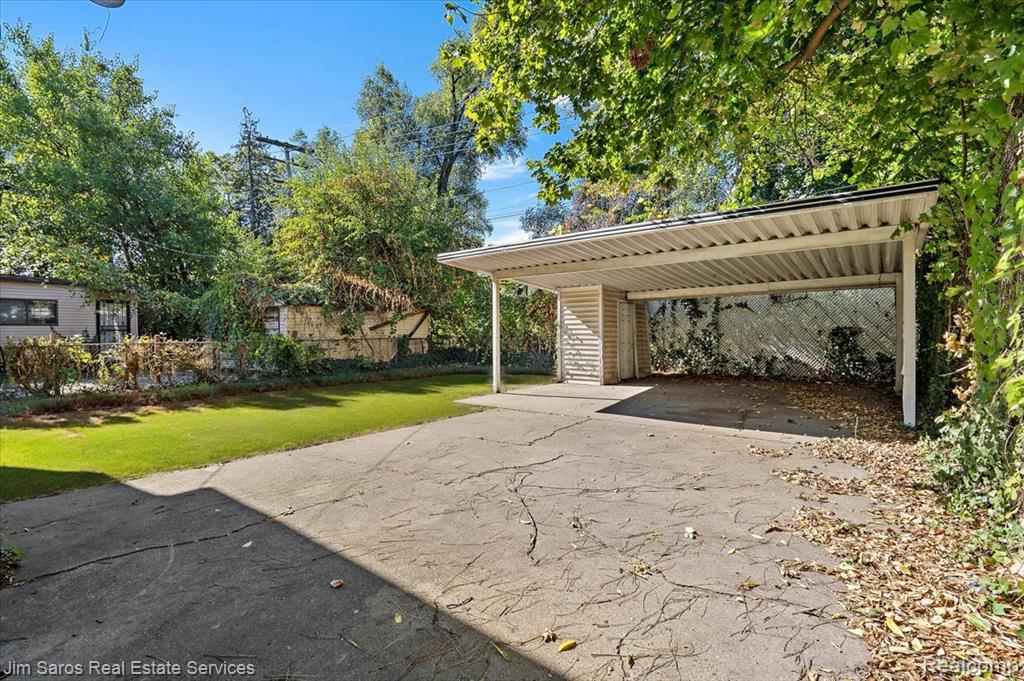 2962 Ewald Circle Property Photo 18