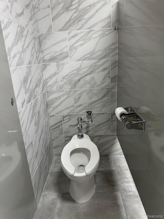 45504 Cass Avenue Property Photo 58