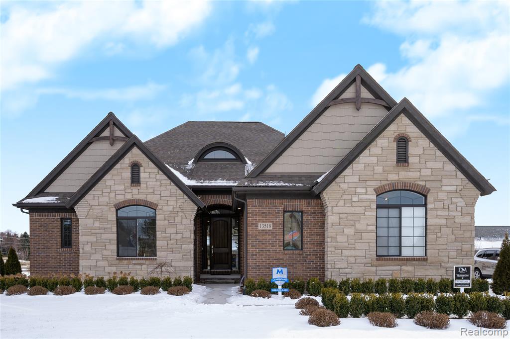 56160 Sailmast Lane Property Photo 1
