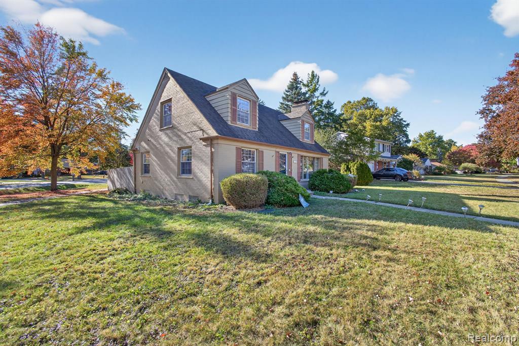 28025 Sunset Boulevard Property Photo 31