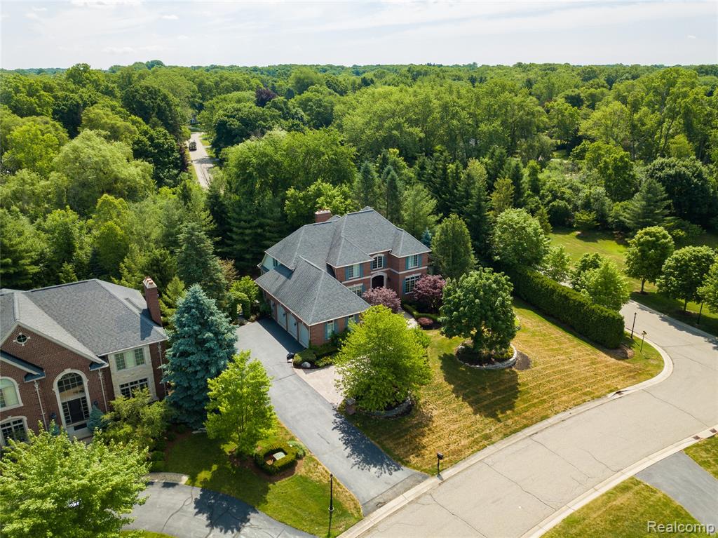 2551 Ginger Court Property Photo 3