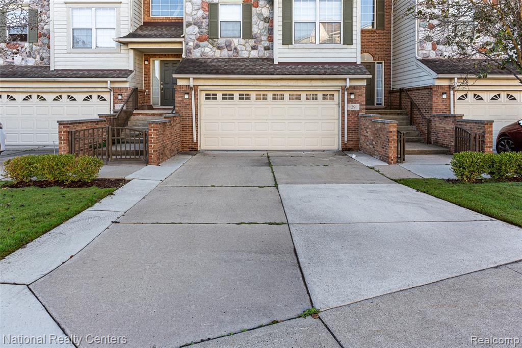 29 Lyons Court Property Photo 2