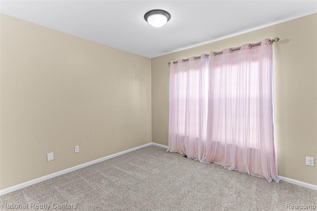 29 Lyons Court Property Photo 27
