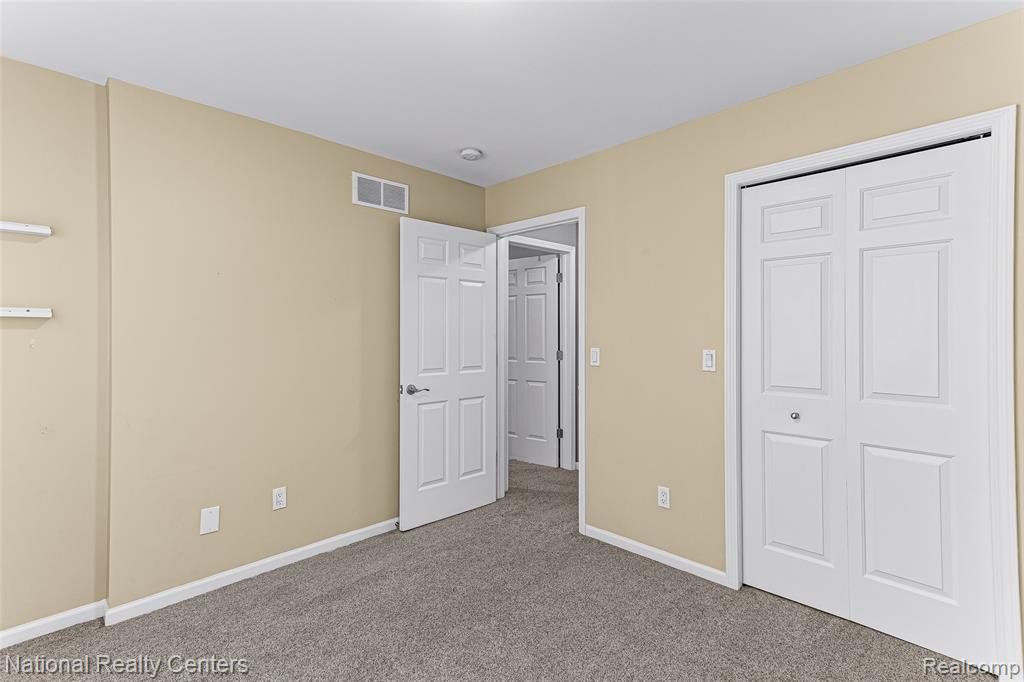 29 Lyons Court Property Photo 28