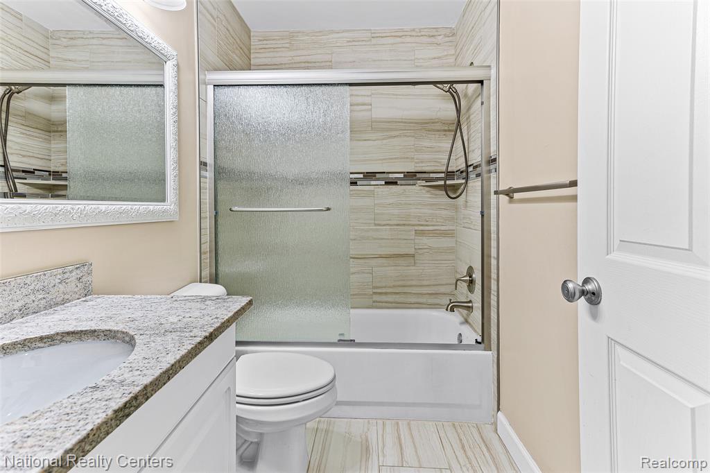 29 Lyons Court Property Photo 32