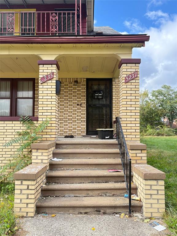 5235 Chalmers Street Property Photo 2