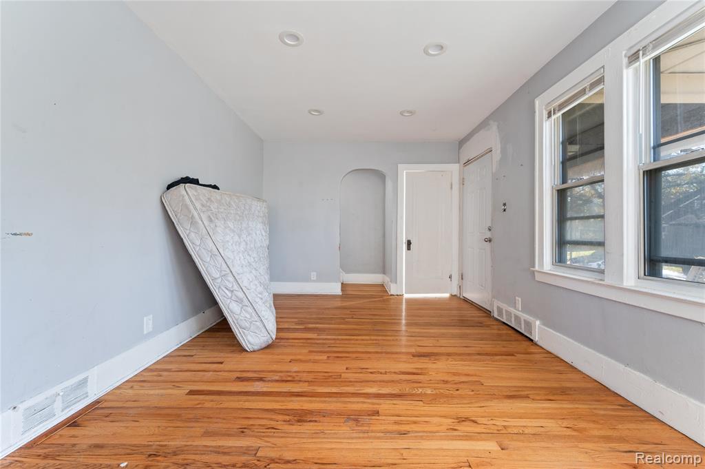 18096 Joann Street Property Photo 7