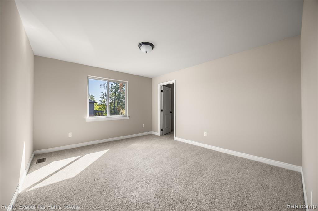 24722 Tribute Drive Property Photo 29