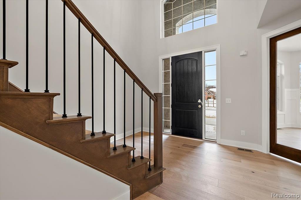 53650 Romeo Plank Road Property Photo 4