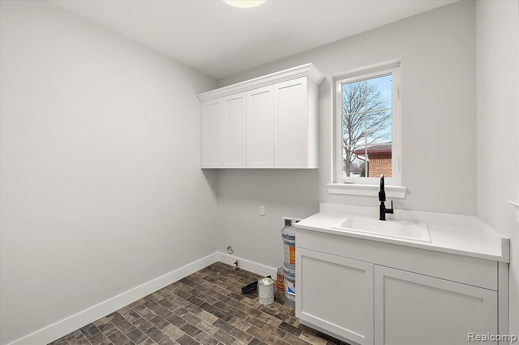 53650 Romeo Plank Road Property Photo 18