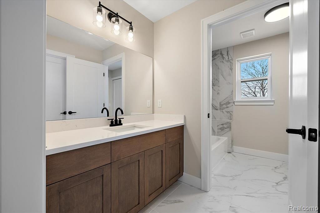 53650 Romeo Plank Road Property Photo 40