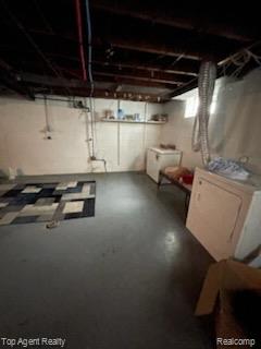 11597 Duchess Street Property Photo 5