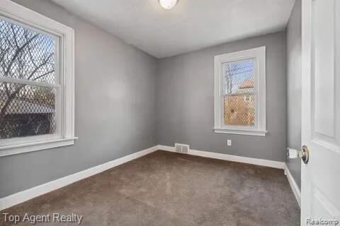 1939 W Grand Street Property Photo 11