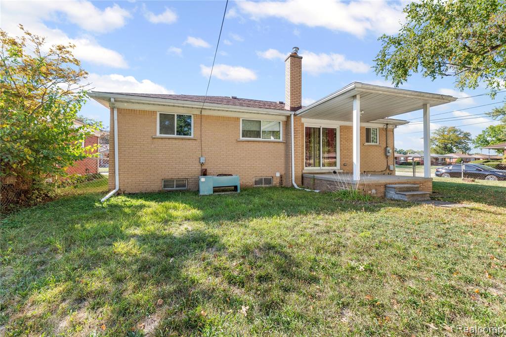 24544 Patricia Avenue Property Photo 2