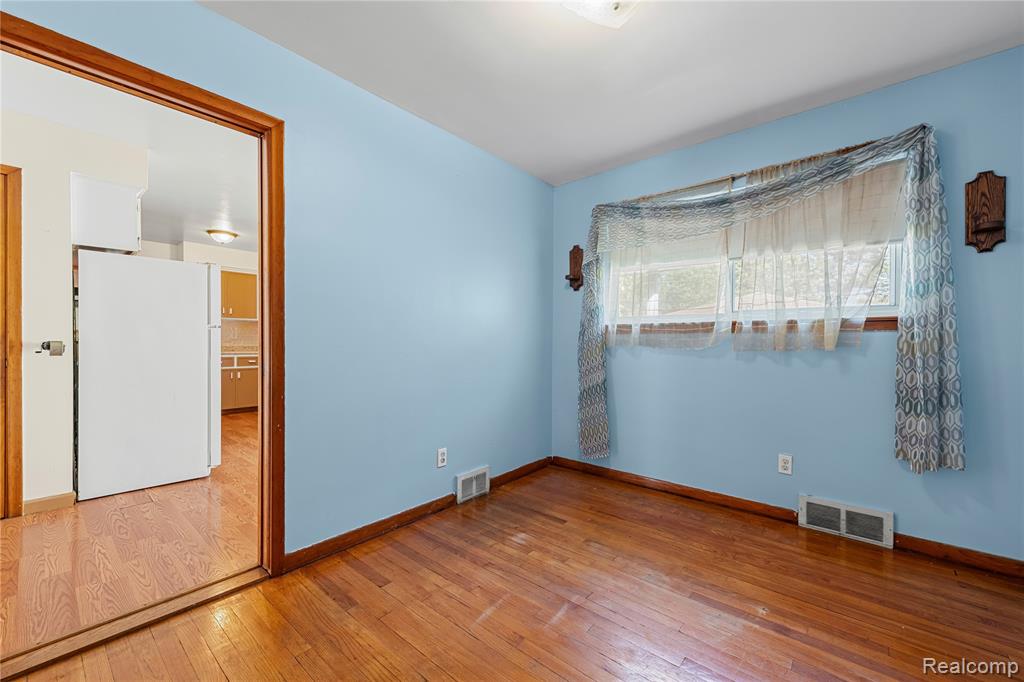 24544 Patricia Avenue Property Photo 14