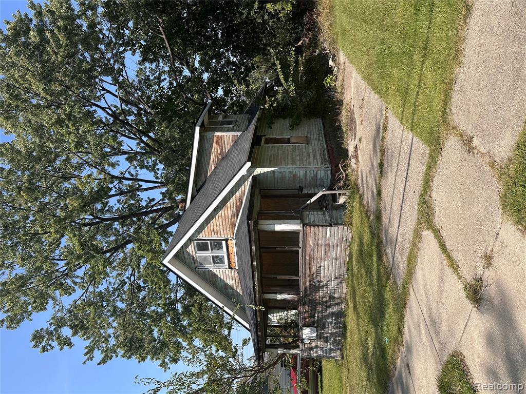 1623 Montana Avenue Property Photo 1