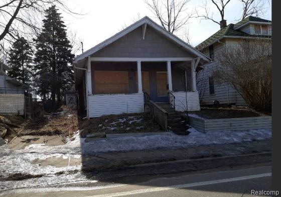 2509 Corunna Road Property Photo 1