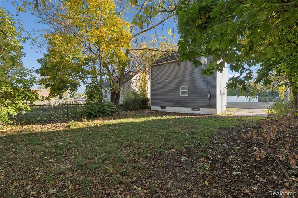 20107 Southfield Road Property Photo 5