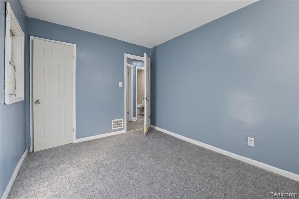 20107 Southfield Road Property Photo 27
