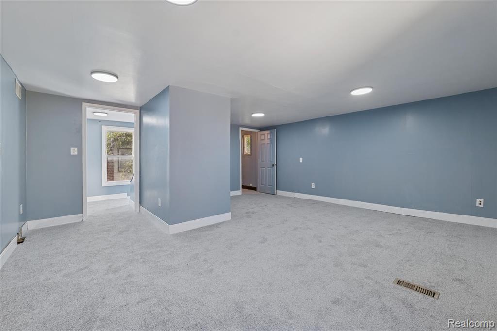 20107 Southfield Road Property Photo 31