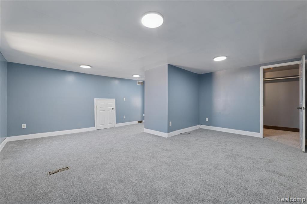 20107 Southfield Road Property Photo 32