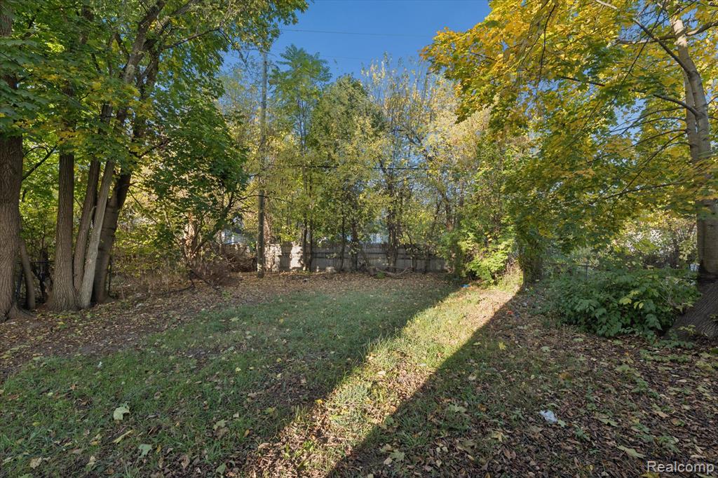 20107 Southfield Road Property Photo 36