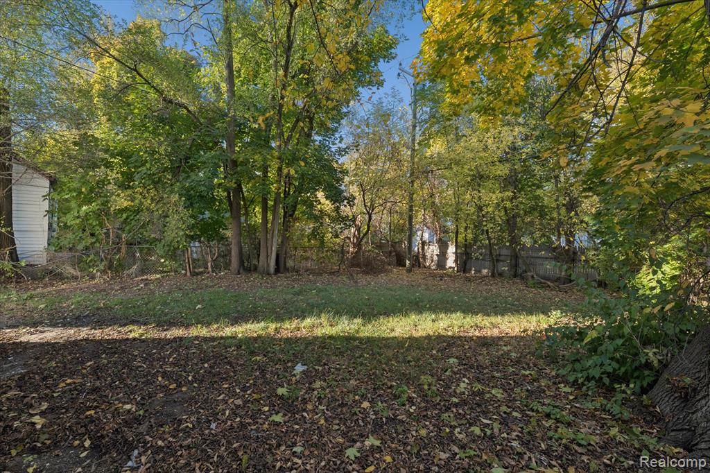 20107 Southfield Road Property Photo 37