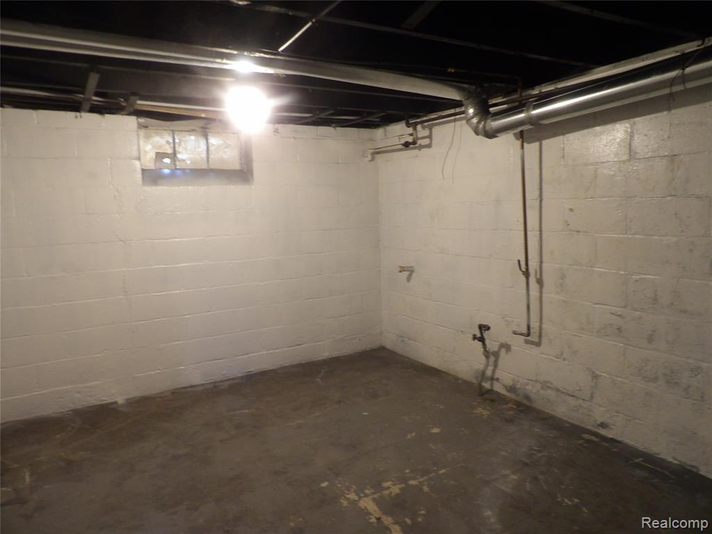 11035 Portlance Street Property Photo 8