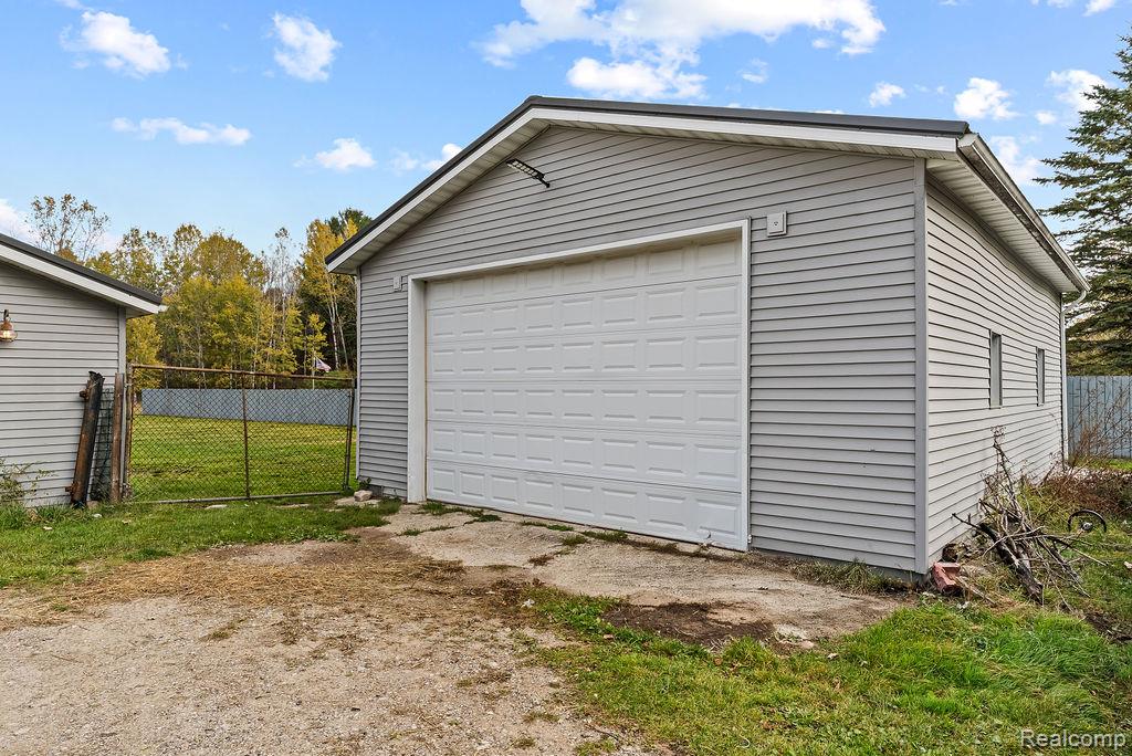 4576 W Baker Road Property Photo 6
