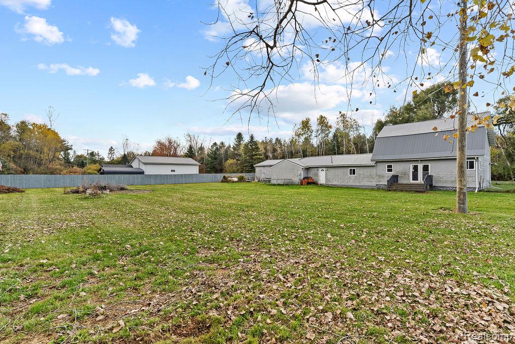 4576 W Baker Road Property Photo 9