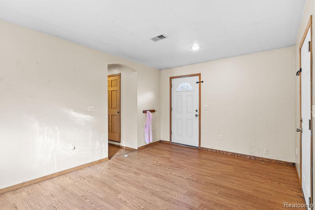4576 W Baker Road Property Photo 13
