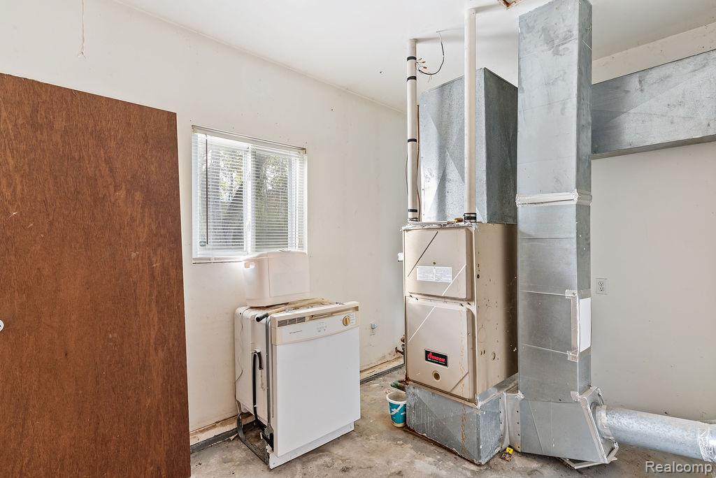 4576 W Baker Road Property Photo 14