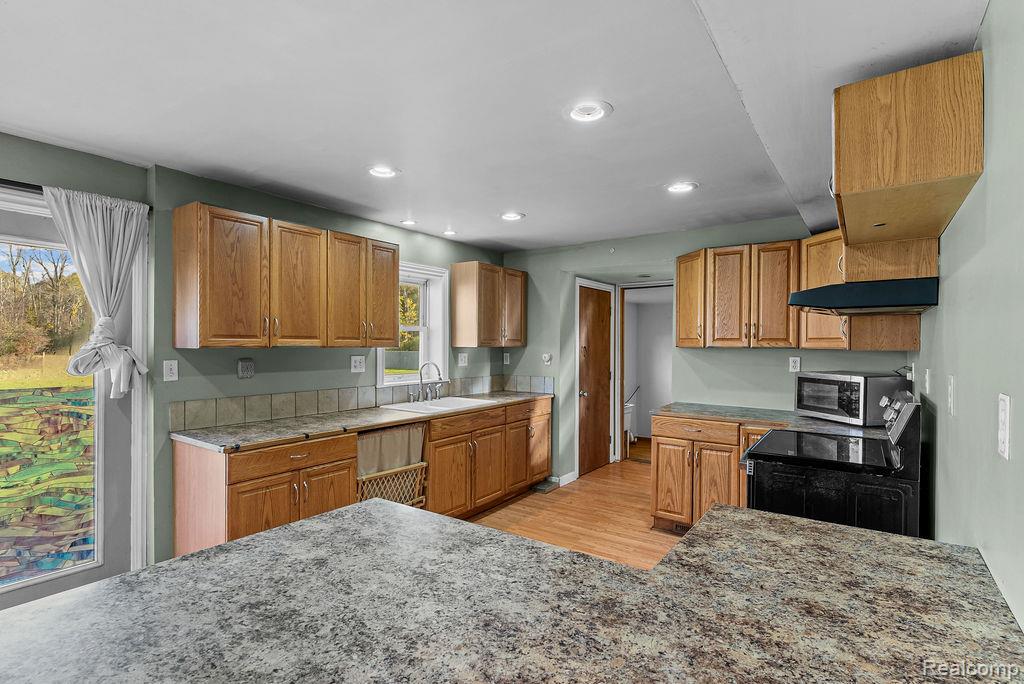 4576 W Baker Road Property Photo 20