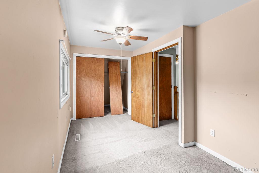 4576 W Baker Road Property Photo 27