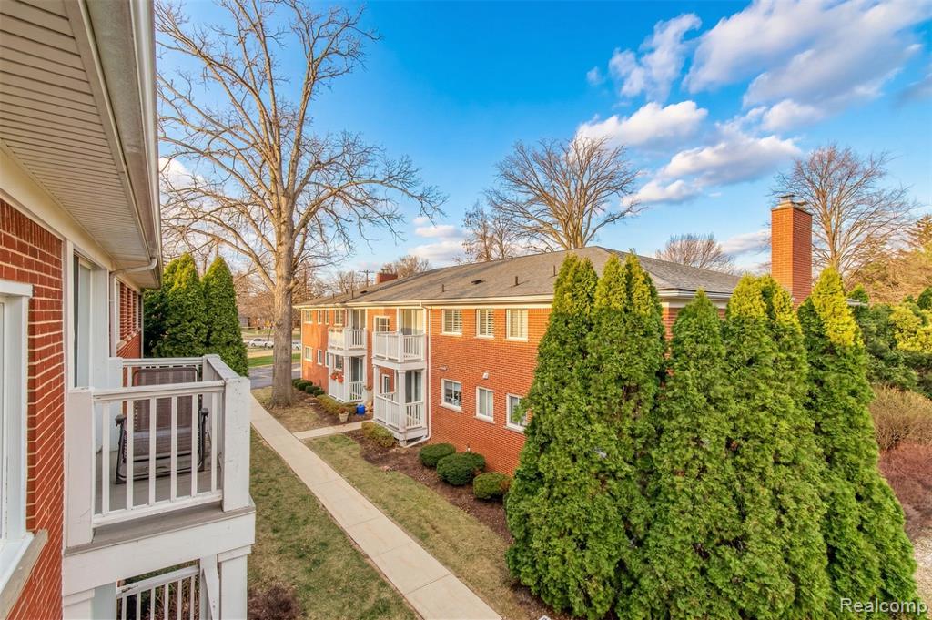 487 N Eton Street Property Photo 2